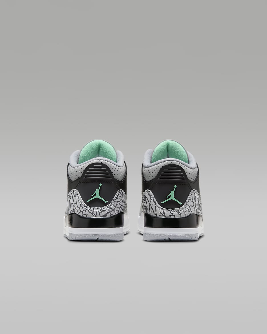 Jordan 3 Retro Green Glow Younger Kids Shoes. Nike ID